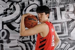 杨瀚森&amp;张子宇来自山东！付政浩：内线人才是山东篮球强省的底蕴