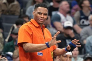 华体会体育-保四岌岌可危！快艇拉响警报 小卡：想念韦少